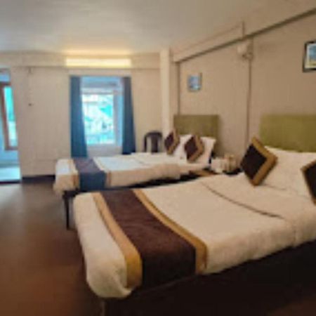 Teesta Hotel , Darjeeling Дарджилинг Экстерьер фото